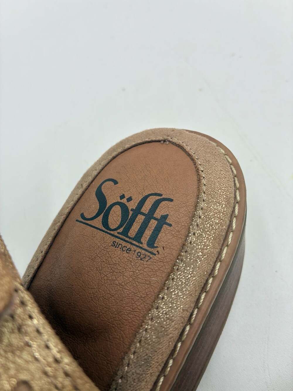 Söfft Gold Metallic Laser Cut Leather Sandals Size 7.5M - Picture 4 of 6